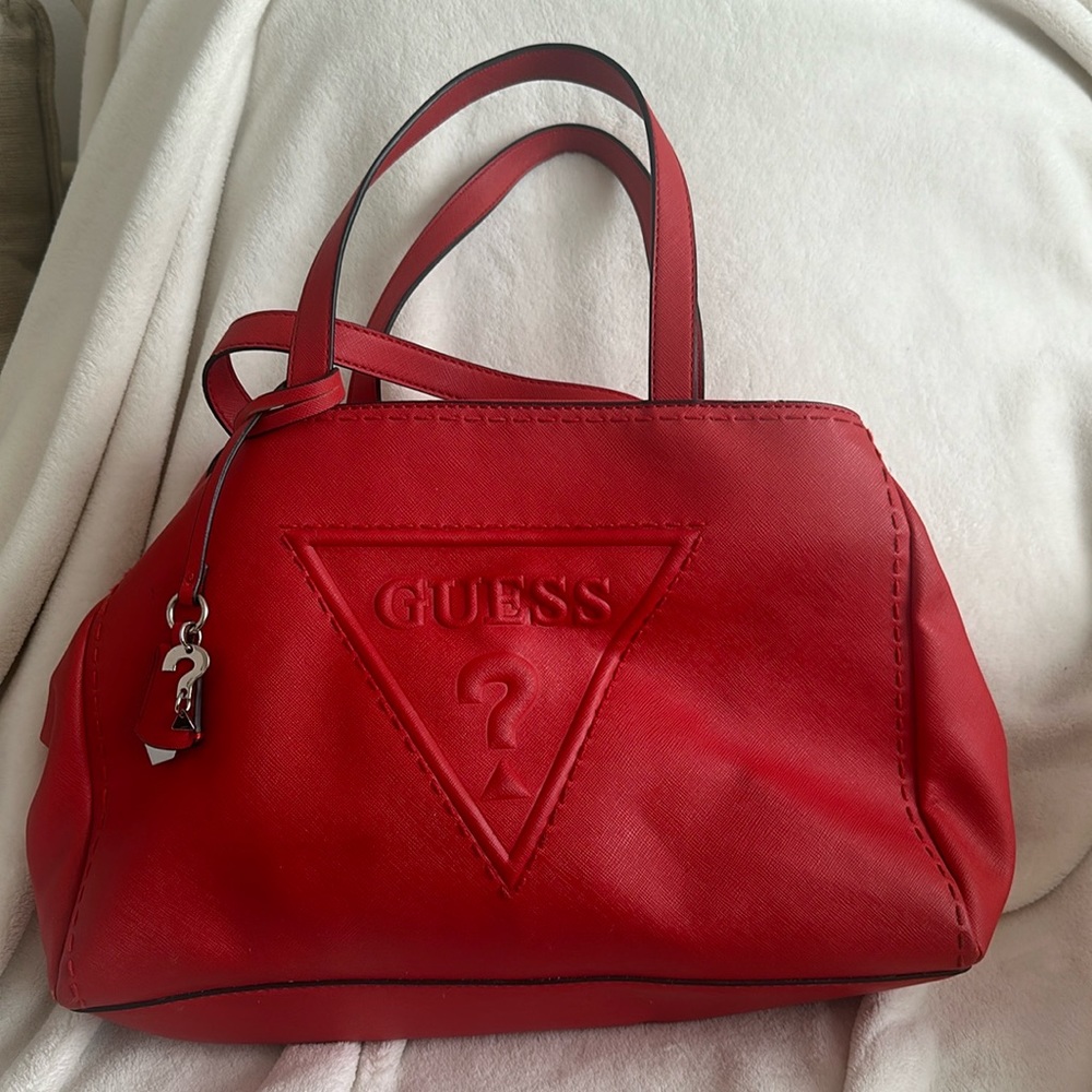 Guess bag with extender strap